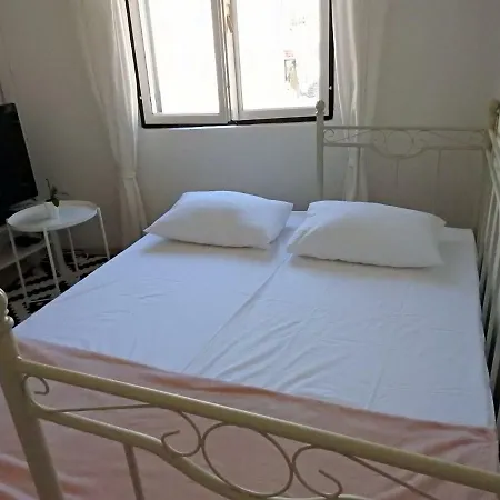 Antonela Apartman *
